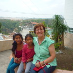 Con niñas del Proyecto (2)